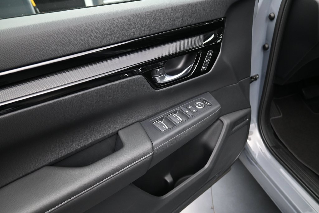 Certified 2025 Honda CR-V EX-L image 28
