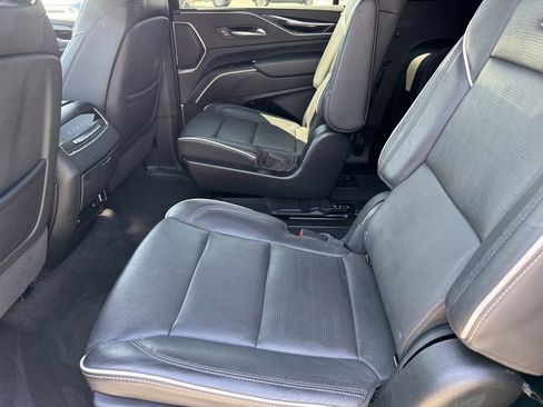 Used 2024 Cadillac Escalade ESV Sport RWD image 13