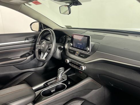 Used 2023 Nissan Altima 2.5 SR image 33