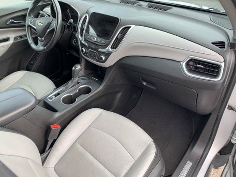 Used 2021 Chevrolet Equinox Premier image 20