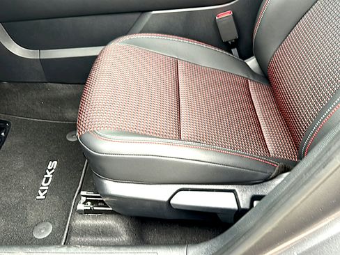 New 2026 Nissan Kicks SR w/ Cold Weather Package FWD image 12