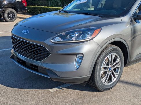 Certified 2022 Ford Escape SEL AWD/4WD image 10