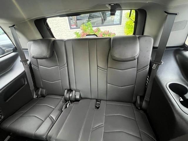 Used 2019 Cadillac Escalade Luxury AWD/4WD image 21