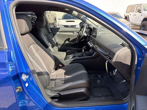 Used 2023 Honda Civic Sport image 25