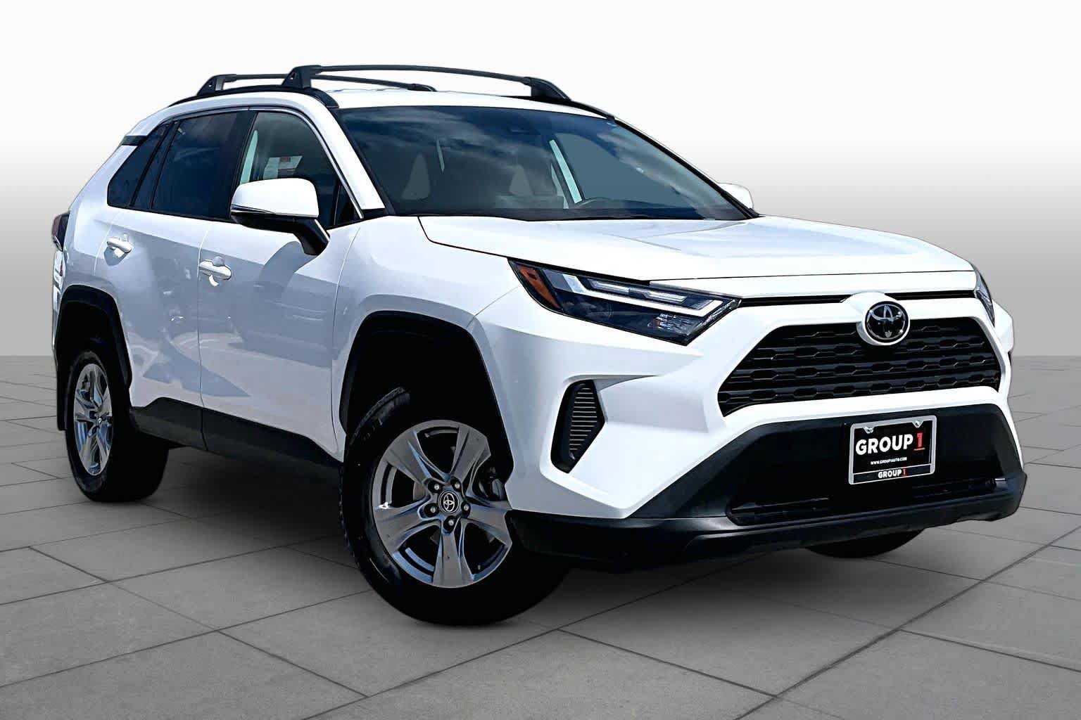Used 2023 Toyota RAV4 XLE FWD image 3