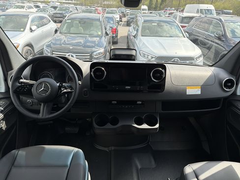 New 2026 Mercedes-Benz Sprinter 2500 image 11
