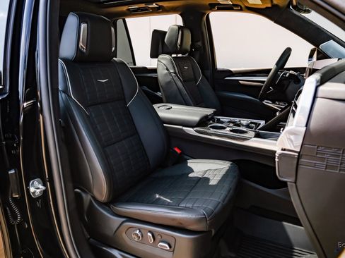 Used 2025 Cadillac Escalade V image 47