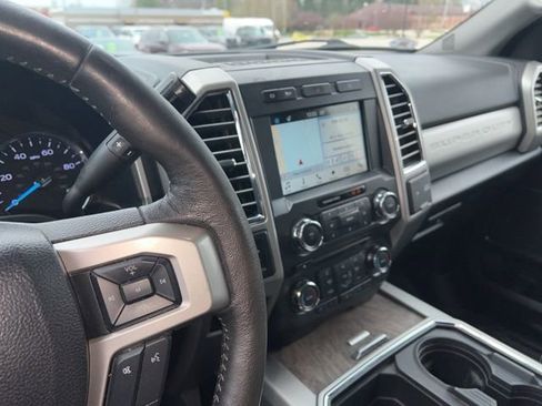 Used 2017 Ford F350 Lariat w/ Lariat Ultimate Package image 11
