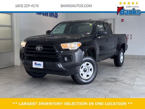 Used 2022 Toyota Tacoma SR image 1
