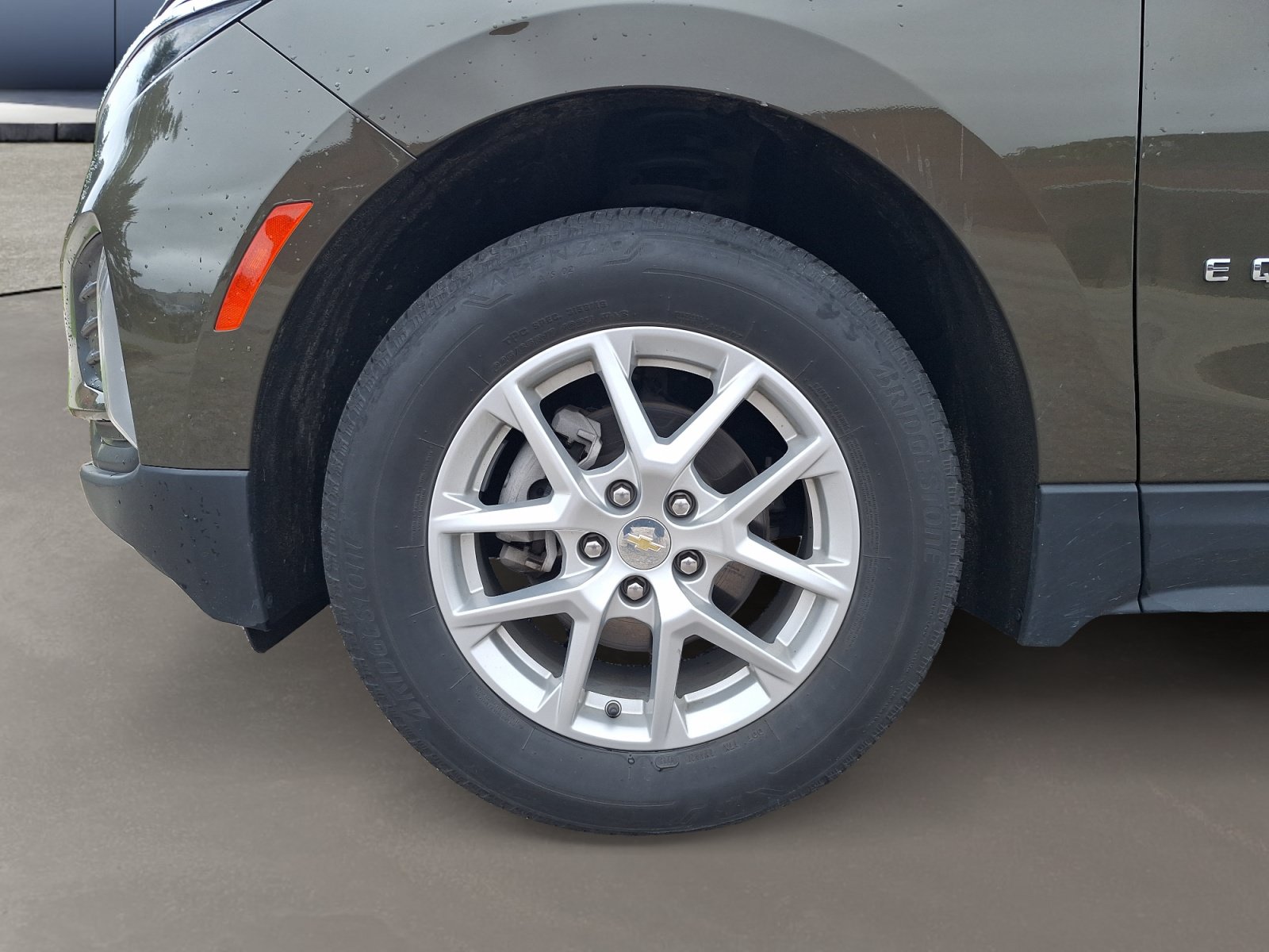 Used 2024 Chevrolet Equinox LT AWD/4WD image 10