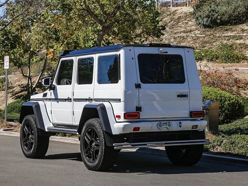 Used 2018 Mercedes-Benz G 550 Squared image 5