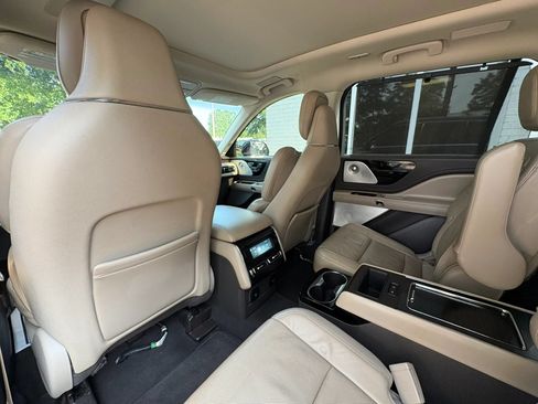 Used 2020 Lincoln Aviator Reserve w/ Equipment Group 202A AWD/4WD image 33