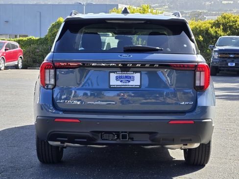 New 2026 Ford Explorer Active AWD/4WD image 5
