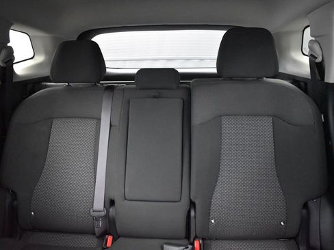 Used 2025 Kia Sportage LX image 23