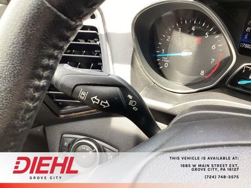 Used 2018 Ford Escape Titanium w/ Ford Safe & Smart Package AWD/4WD image 31