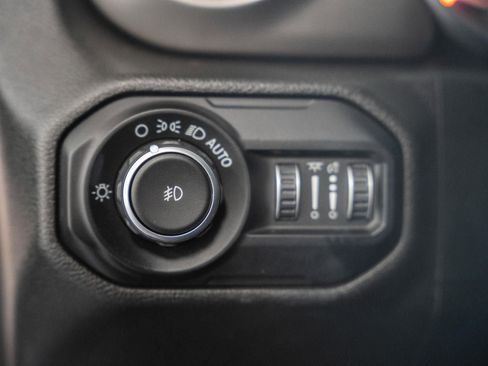 Used 2018 Jeep Wrangler Unlimited Sport S AWD/4WD image 43