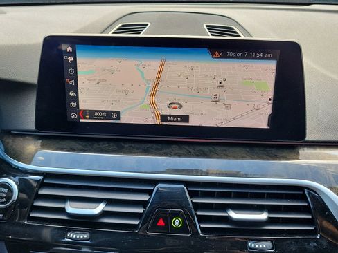 Used 2019 BMW 540i w/ Executive Package image 18