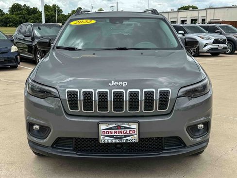 Used 2022 Jeep Cherokee Latitude Lux w/ Sun & Sound Group FWD image 8
