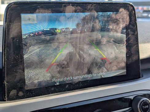 Used 2021 Ford Escape SE w/ SE Sport Appearance Package image 20