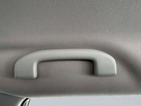 Used 2018 Nissan Rogue SV FWD image 39