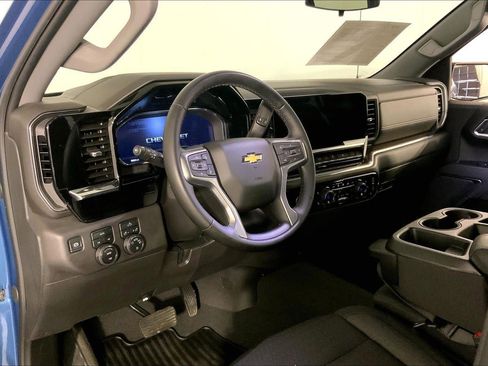 Used 2024 Chevrolet Silverado 1500 LT AWD/4WD image 14