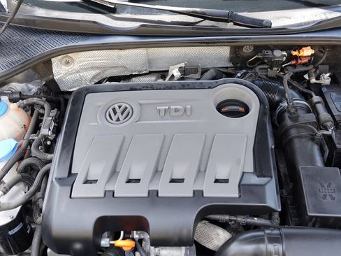 Used 2013 Volkswagen Passat TDI SEL Premium image 88