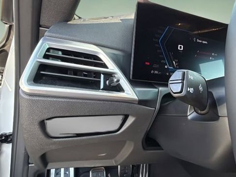 Used 2025 BMW M2 w/ Lighting Package image 21