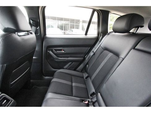 Used 2023 MAZDA CX-50 2.5 S w/ Preferred Plus Pkg image 12