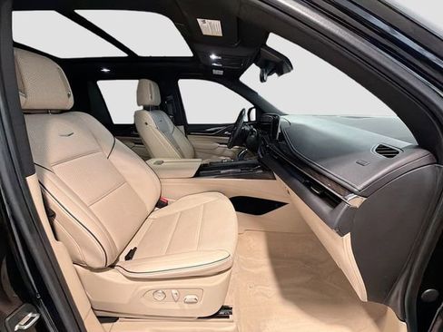 Certified 2023 Cadillac Escalade Premium Luxury image 26