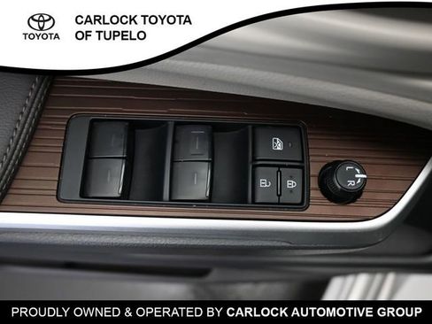 Used 2022 Toyota Sienna LE image 19