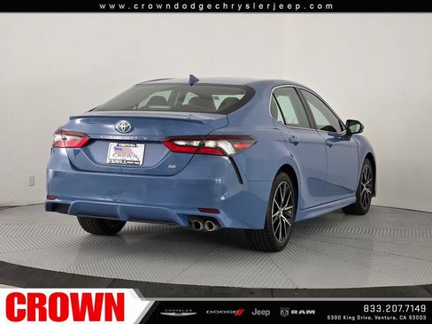 Used 2024 Toyota Camry SE FWD image 7