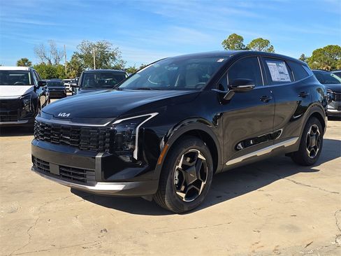 New 2026 Kia Sportage EX image 4