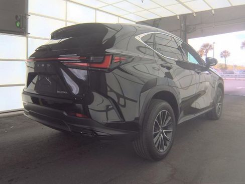 Used 2024 Lexus NX 250 FWD w/ Towing Package (2000 Lbs) image 5
