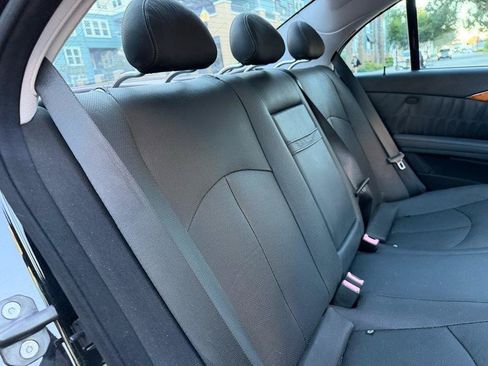 Used 2009 Mercedes-Benz E 550 Sedan image 47