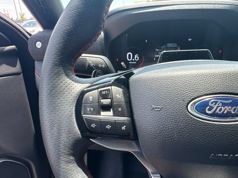 Used 2025 Ford Explorer ST AWD/4WD image 18