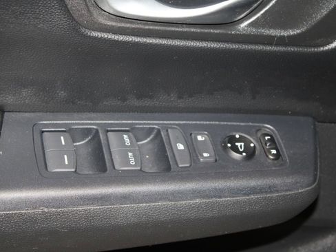Certified 2024 Honda CR-V EX image 9
