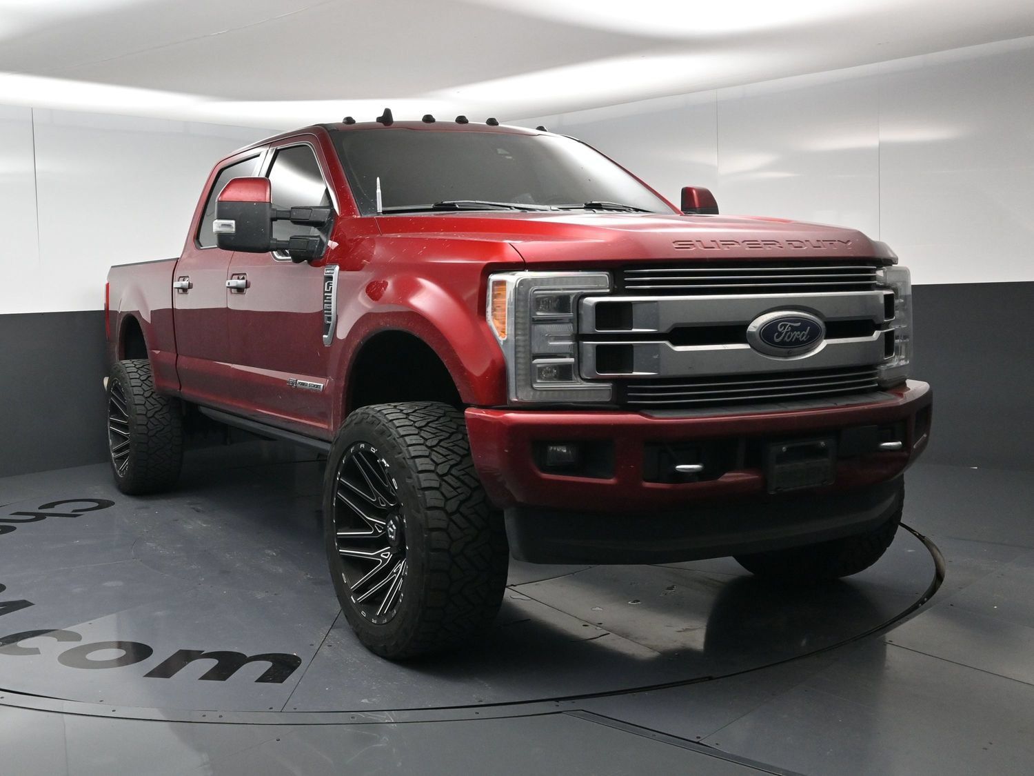 Used 2019 Ford F350 Limited w/ FX4 Off-Road Package AWD/4WD image 3