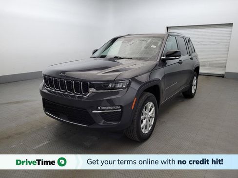 Used 2023 Jeep Grand Cherokee Limited image 1