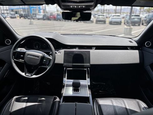 Used 2026 Land Rover Range Rover Evoque S AWD/4WD image 9