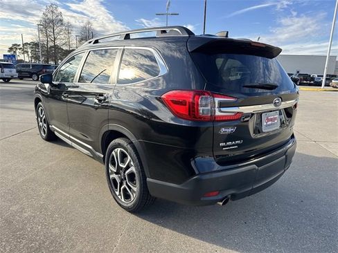 Used 2023 Subaru Ascent Limited w/ Technology Package image 7