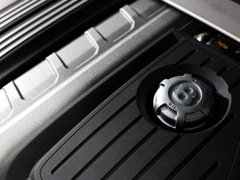 Used 2020 Bentley Continental GT image 33