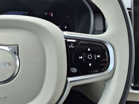 New 2026 Volvo XC90 B6 Ultra w/ Lounge Package AWD/4WD image 16