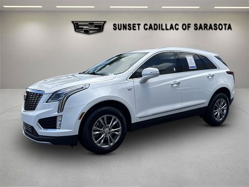 Used 2021 Cadillac XT5 Premium Luxury w/ LPO, Floor Liner Package FWD image 7