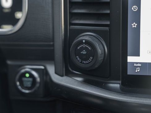 Used 2021 Ford F150 Platinum w/ Equipment Group 701A High image 33