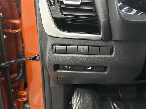 Certified 2023 Nissan Rogue SL w/ SL Premium Package image 22