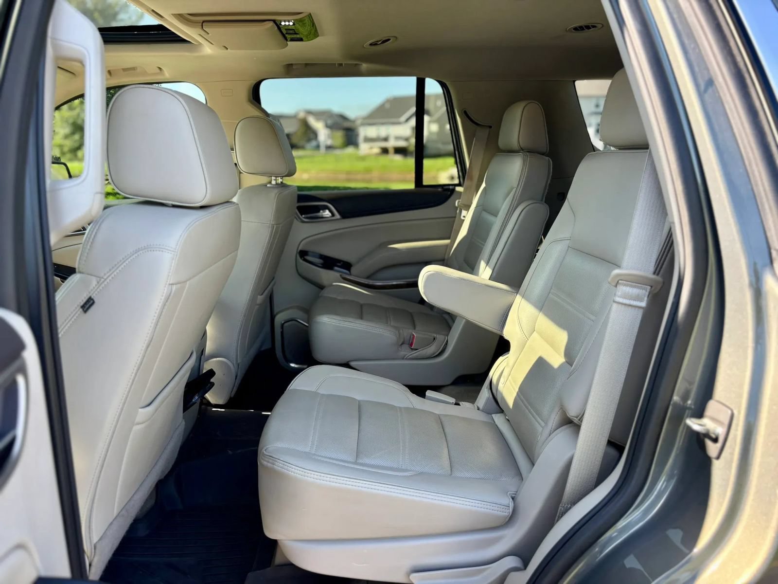 Used 2017 GMC Yukon Denali w/ Open Road Package AWD/4WD image 14