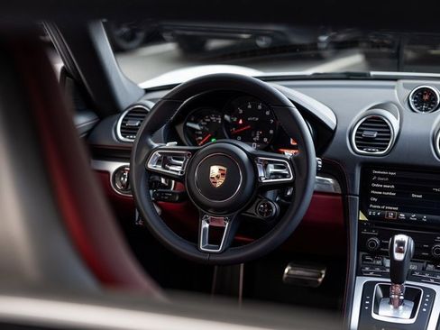 Used 2024 Porsche 718 Cayman GT4 image 44