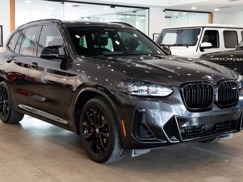 Used 2023 BMW X3 M40i AWD/4WD image 3