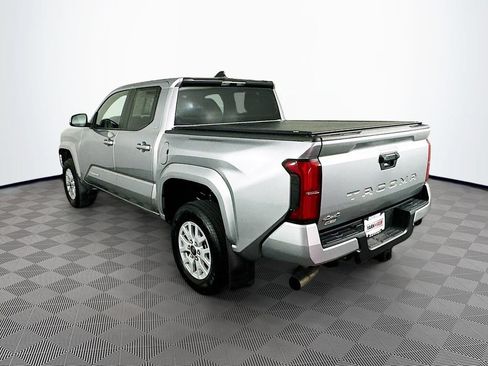 Used 2025 Toyota Tacoma SR5 AWD/4WD image 7