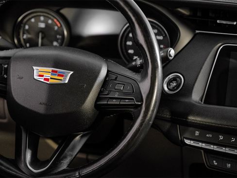 Used 2019 Cadillac XT4 Premium Luxury image 17